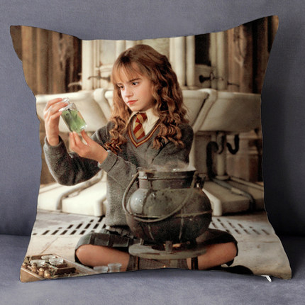 Emma Watson Premium Hollow Cotton Pillow - Image 4