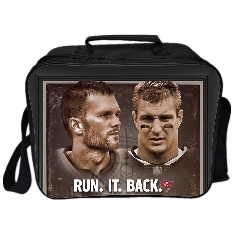 http://www.giftcartoon.com/wp-content/uploads/2023/01/Tom-Brady-Lunch-Bag-Students-Anime-Picnic-Box-Worker-Men-Women-Kids-Portable-Insulated-Thermal-Food-Pouch-Gift-37.jpg