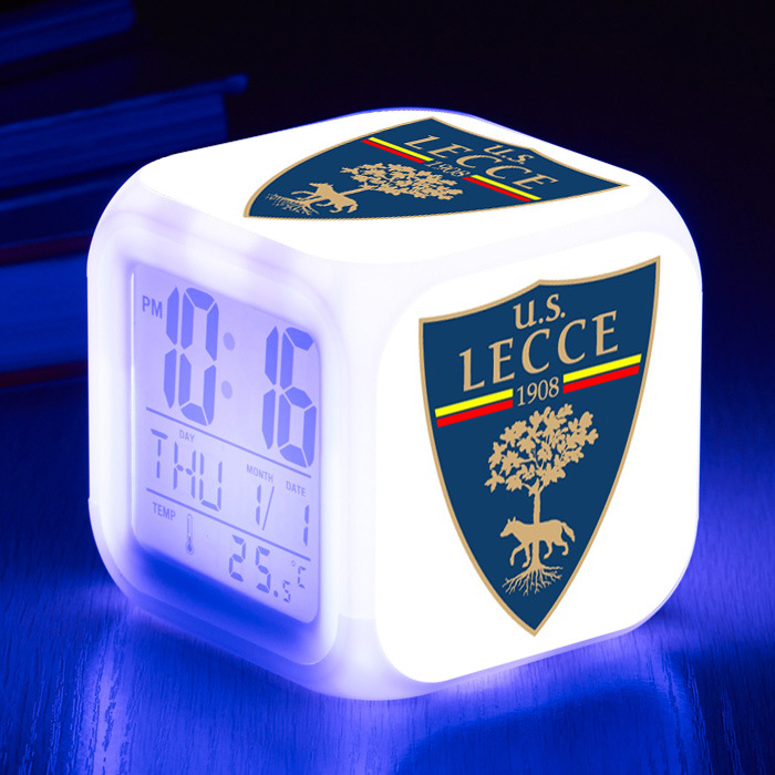 Serie A 7 Colors Change Digital Alarm LED Clock - Image 12