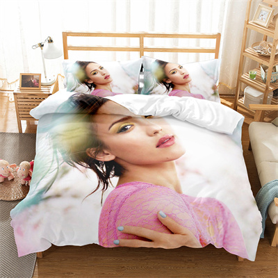Jessica Alba Bedding Three-Piece - Image 2